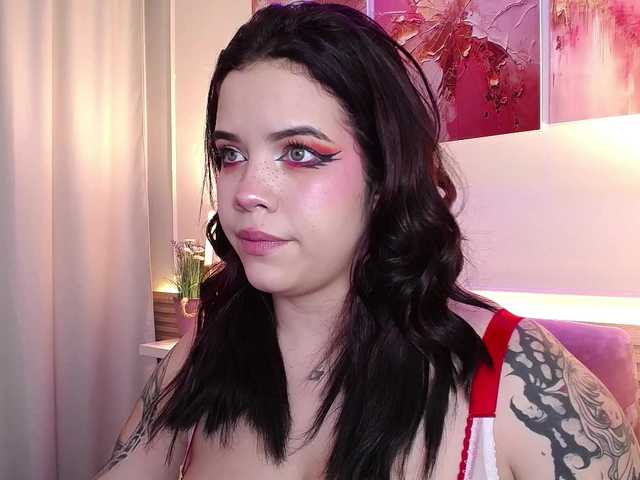Annybutty live cam on BongaCams