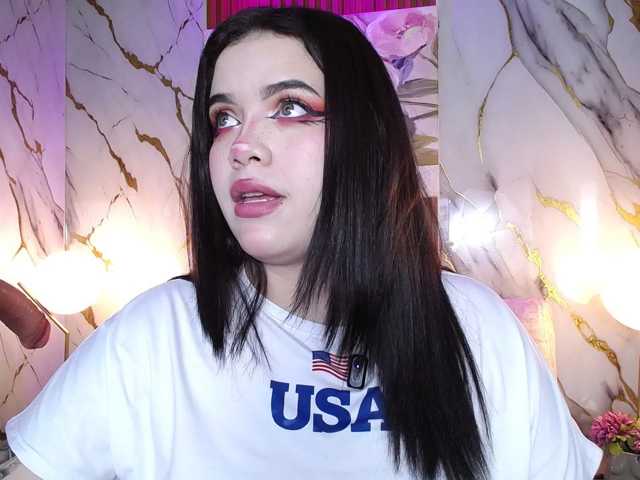 Annybutty live cam on BongaCams