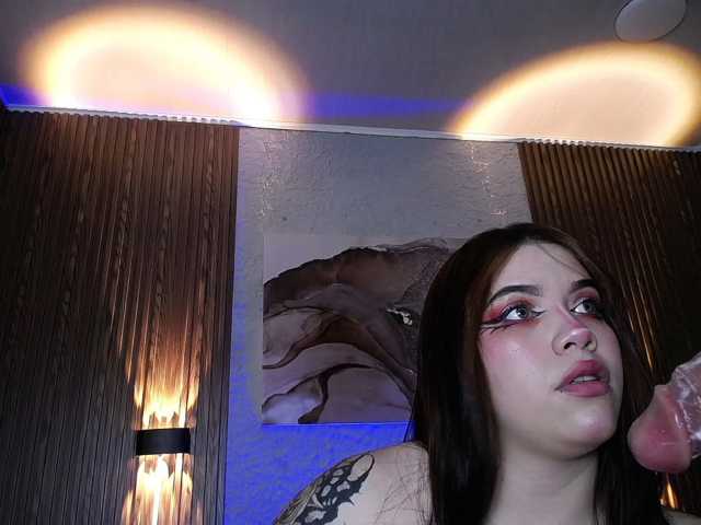 Annybutty live cam preview