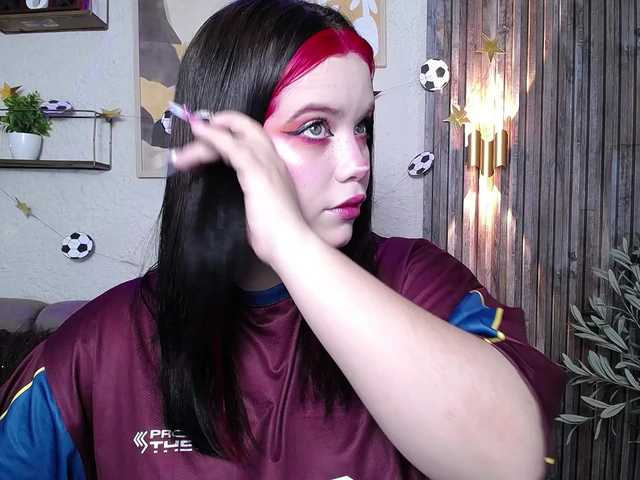 Annybutty live cam on BongaCams