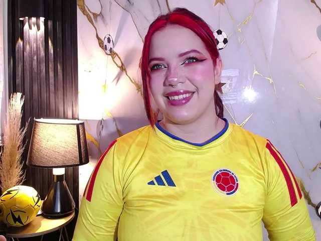 Annybutty live cam on BongaCams