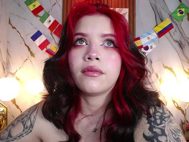 Annybutty live cam on BongaCams