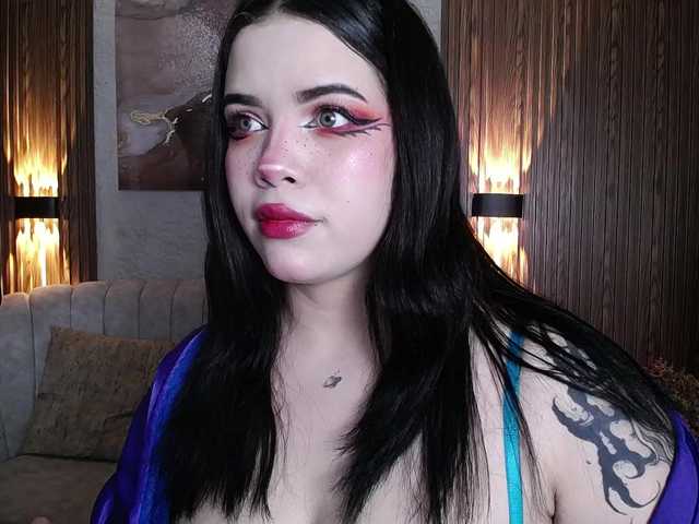 Annybutty live cam on BongaCams
