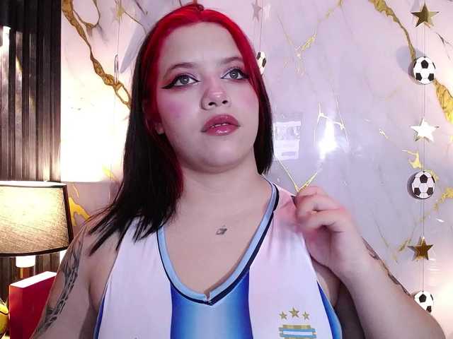 Annybutty live cam on BongaCams