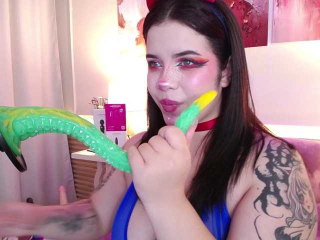 Annybutty live cam on BongaCams