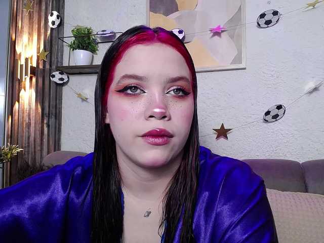 Annybutty live cam on BongaCams