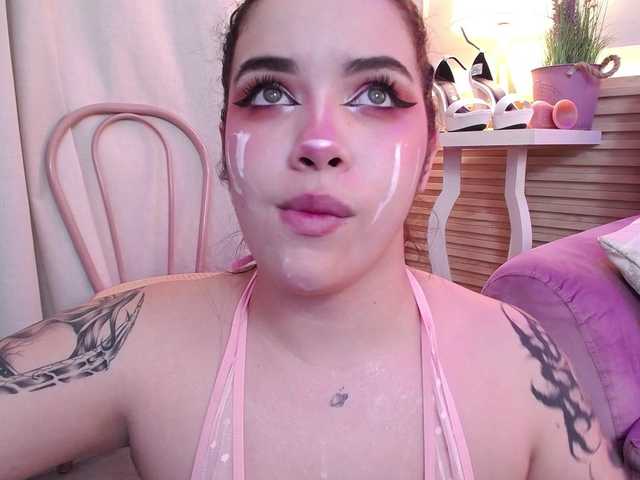 Annybutty live cam on BongaCams