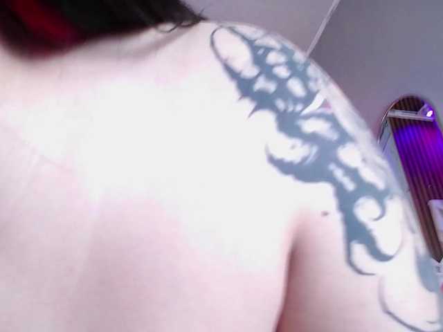 Annybutty live cam on BongaCams