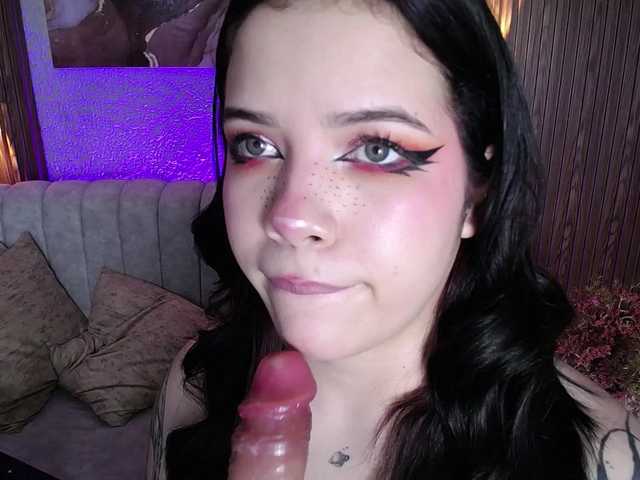 Annybutty live webcam show