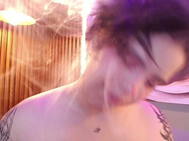 Annybutty live cam on BongaCams