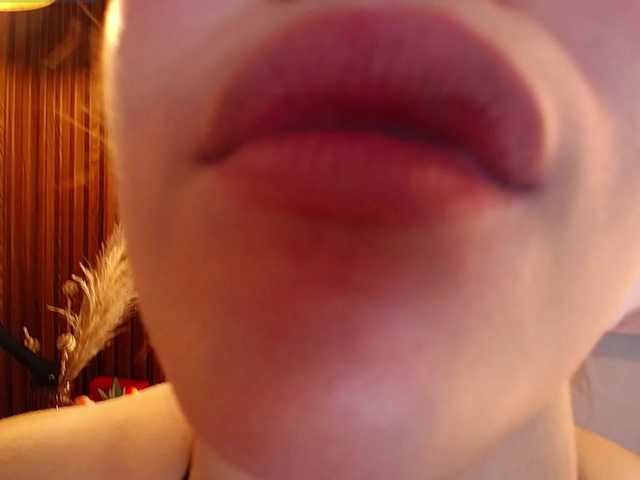 Annybutty live cam on BongaCams