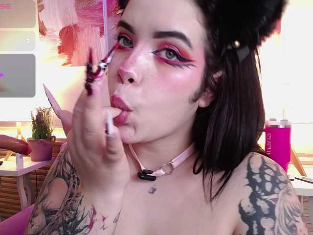 Annybutty live cam on BongaCams