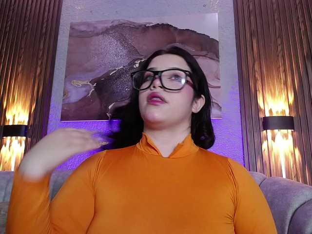 Annybutty live cam on BongaCams