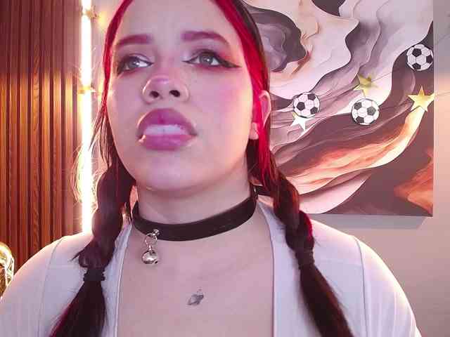 Model: Annybutty