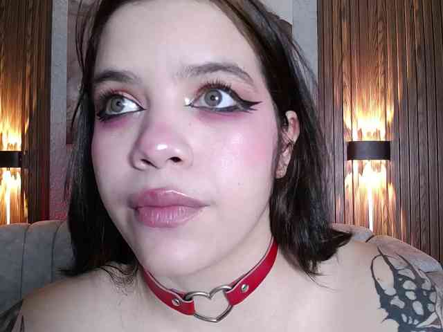 Annybutty Live Webcam on BongaCams