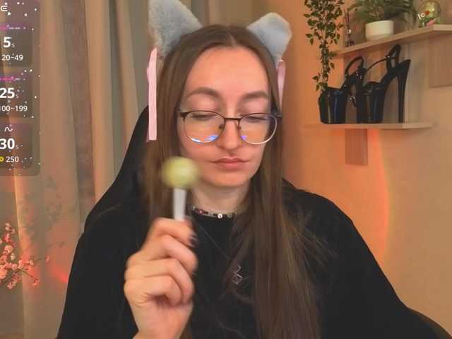 ShiroHeby's BongaCams show and profile