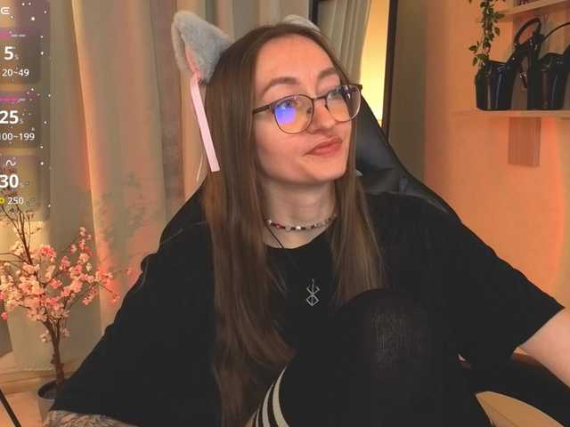 ShiroHeby's BongaCams show and profile