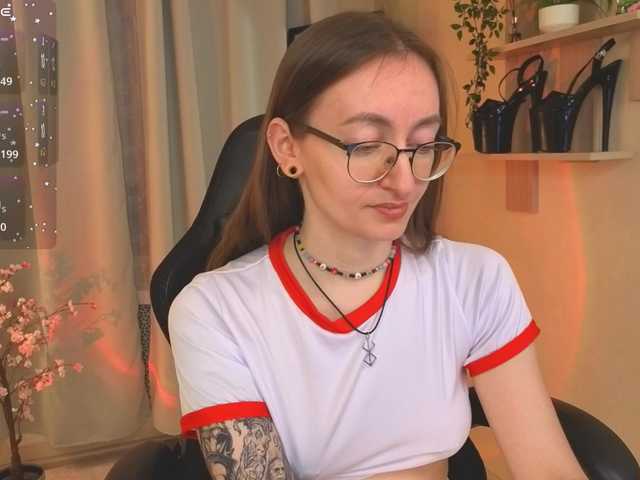 ShiroHeby's BongaCams show and profile