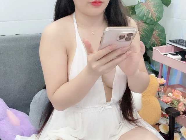 Linh97 live cam on BongaCams