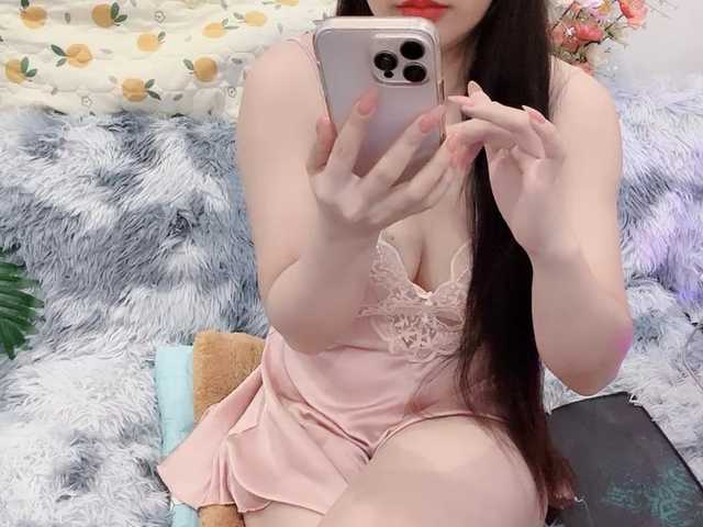 Linh97 live cam on BongaCams