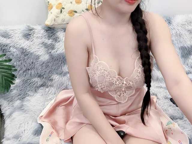 Linh97 live cam on BongaCams