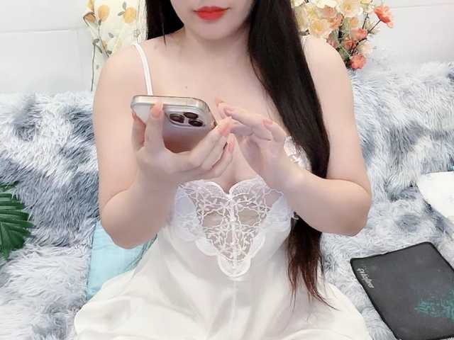 Linh97 live cam on BongaCams