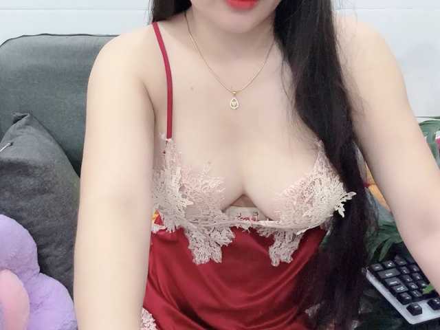 Linh97 live cam on BongaCams