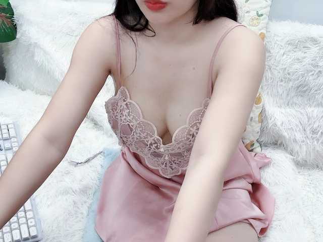 Linh97's BongaCams show and profile