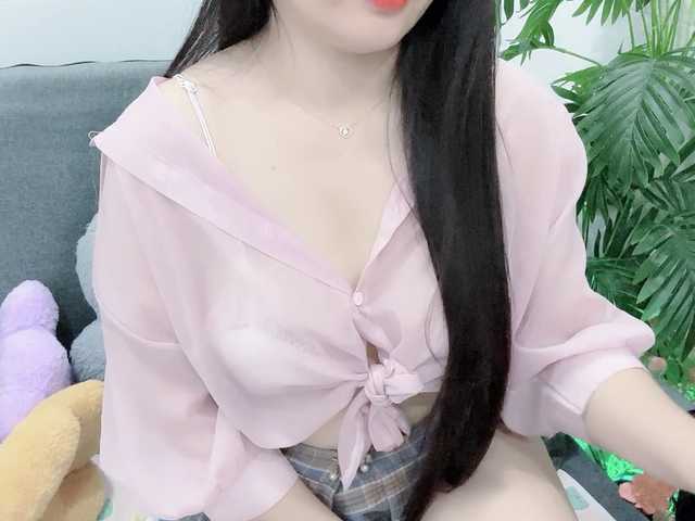 Linh97 live cam on BongaCams