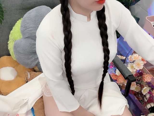 Linh97 live webcam show