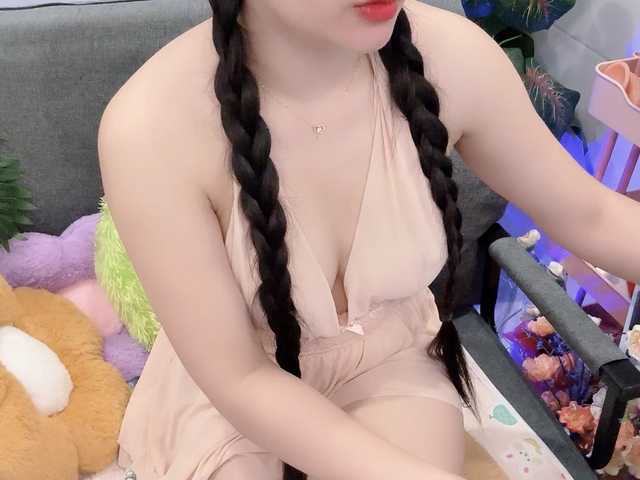 Linh97 live webcam show