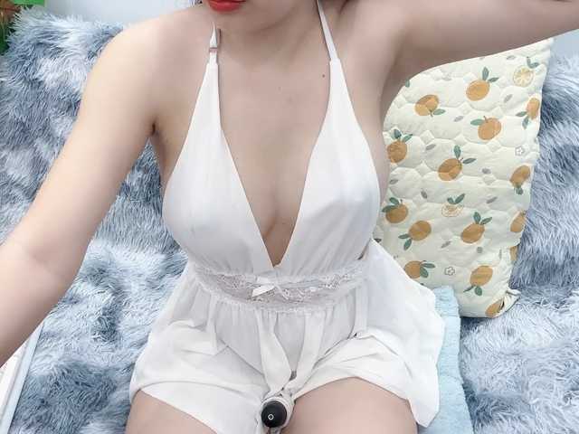 Linh97's BongaCams show and profile