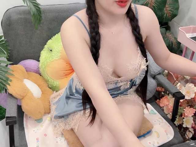Linh97 live webcam show