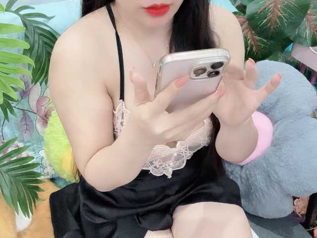 Linh97 live cam on BongaCams