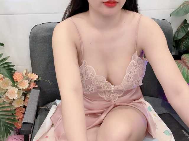 Linh97 live cam on BongaCams