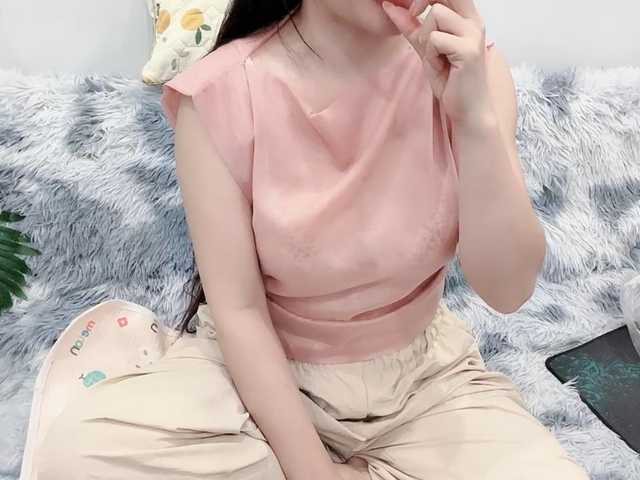 Linh97 live cam on BongaCams