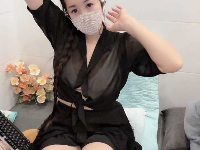 Linh97 live cam on BongaCams