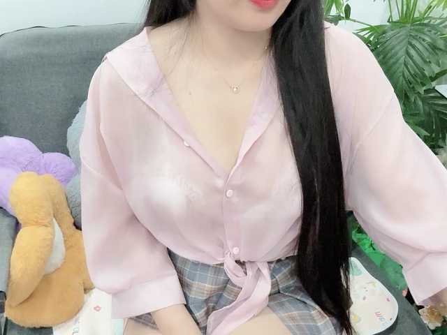 Linh97 live cam on BongaCams