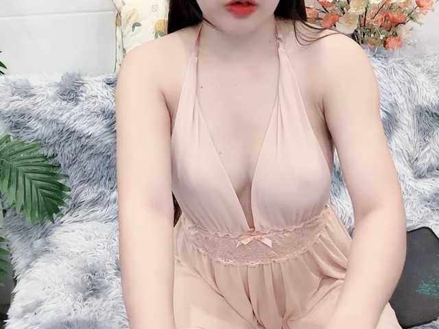 Linh97 live cam on BongaCams