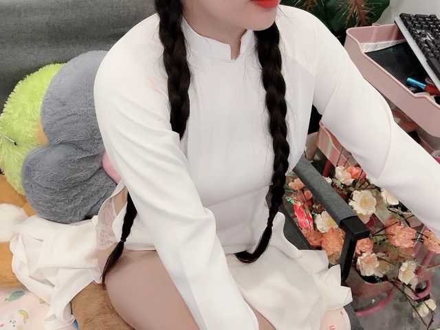 Linh97 live webcam show