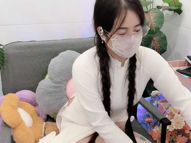 Linh97 live webcam show