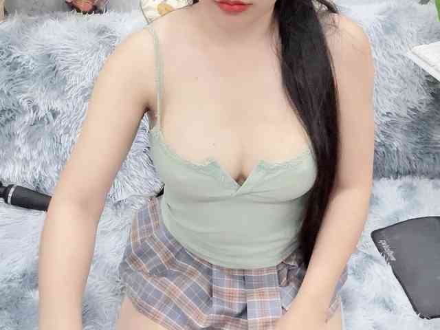 Linh97 Live Webcam on BongaCams