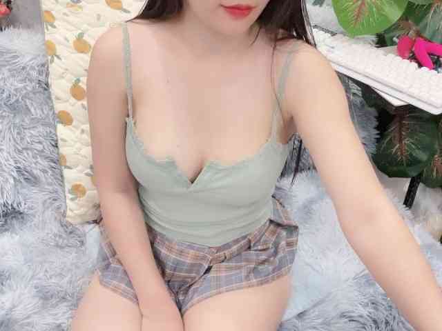 Linh97 Live Webcam on BongaCams