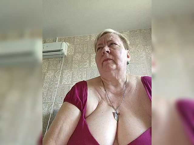 Alena61 live cam