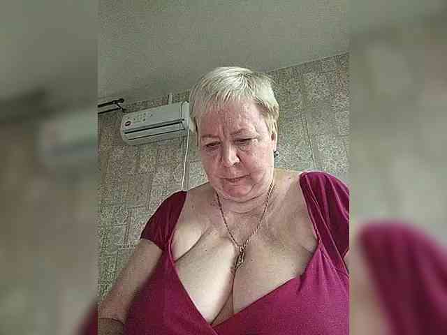 Alena61 webcam