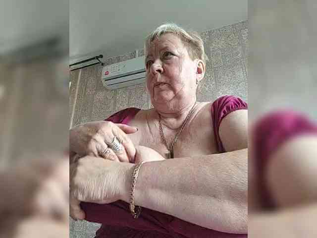 Alena61 webcam
