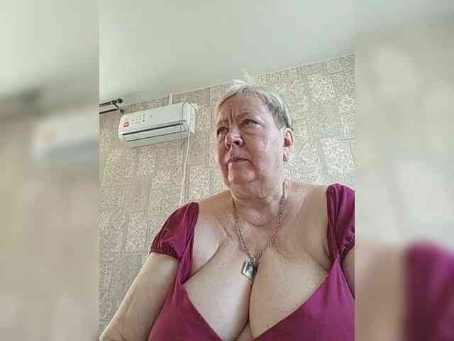 Alena61 webcam