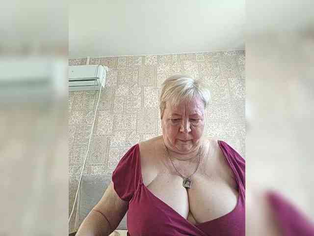 Alena61 webcam