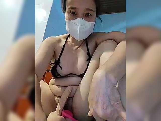 Sexy-ladyass89's BongaCams show and profile