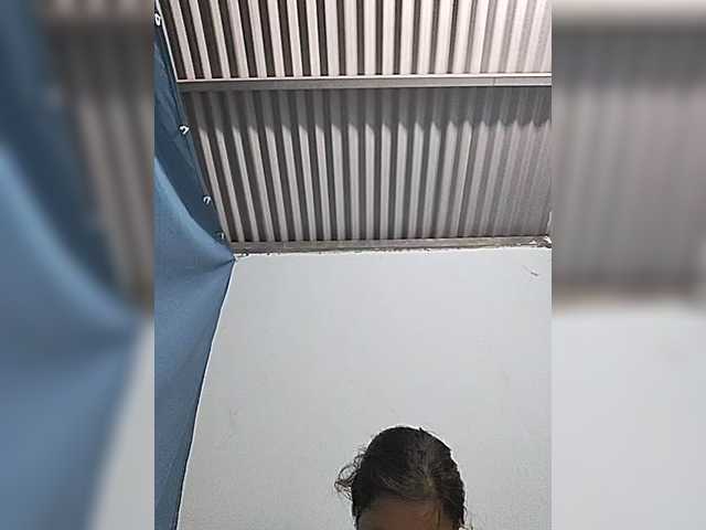 Sexy-ladyass89 live cam on UnifiedCams